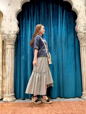 GRACE CONTINENTAL The Banquet 中根　里帆 コーディネート画像