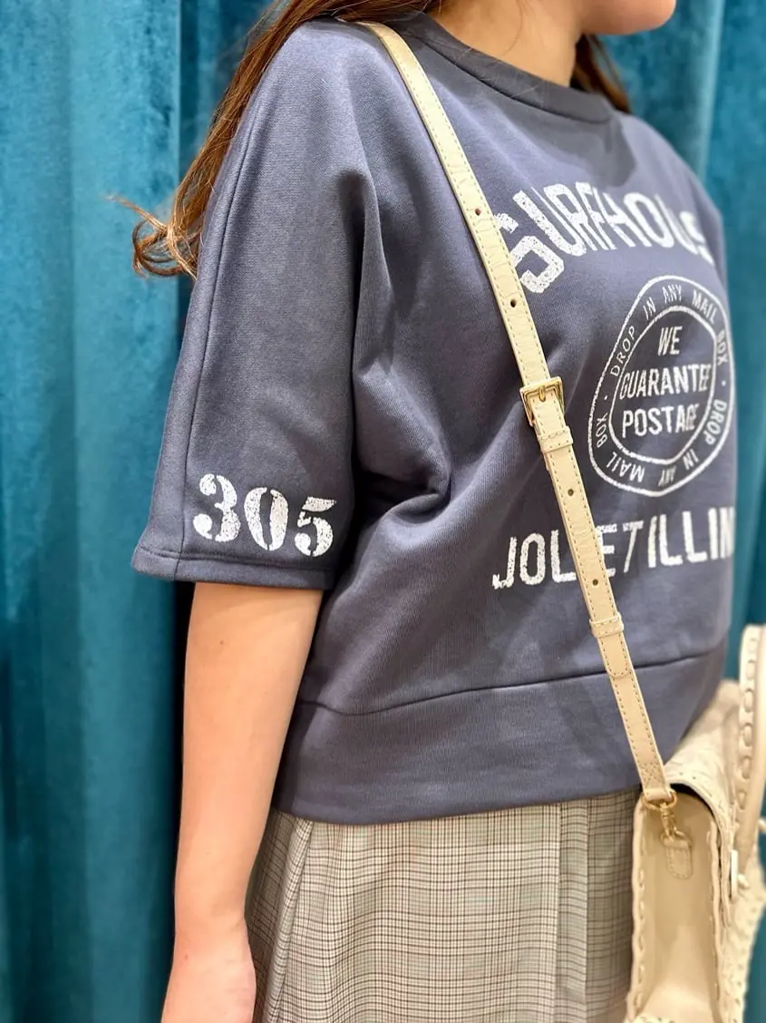 GRACE CONTINENTAL The Banquet 中根　里帆 コーディネート画像