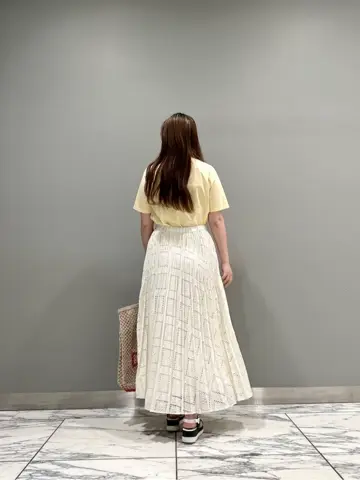 GRACE CONTINENTAL The Banquet 中根　里帆 コーディネート画像