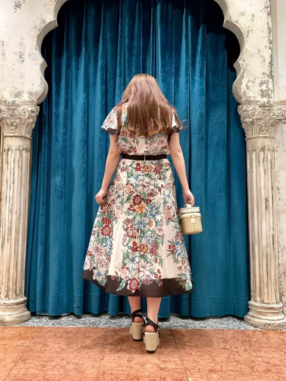 GRACE CONTINENTAL The Banquet 中根　里帆 コーディネート画像