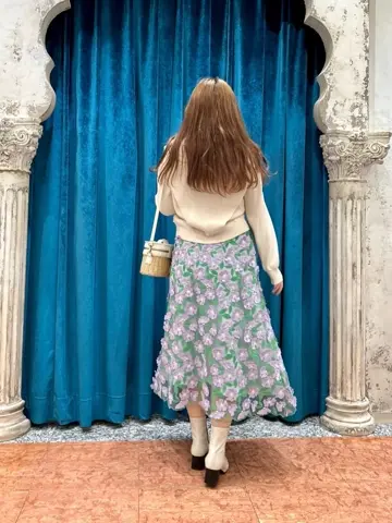 GRACE CONTINENTAL The Banquet 中根　里帆 コーディネート画像