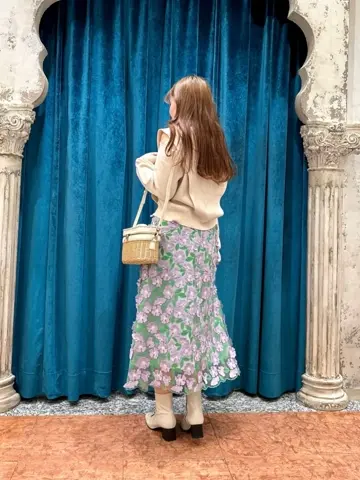 GRACE CONTINENTAL The Banquet 中根　里帆 コーディネート画像