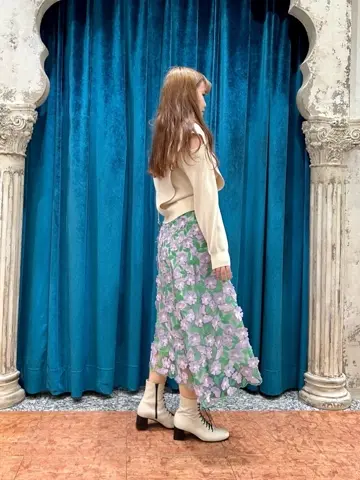 GRACE CONTINENTAL The Banquet 中根　里帆 コーディネート画像