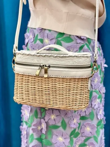 GRACE CONTINENTAL The Banquet 中根　里帆 コーディネート画像