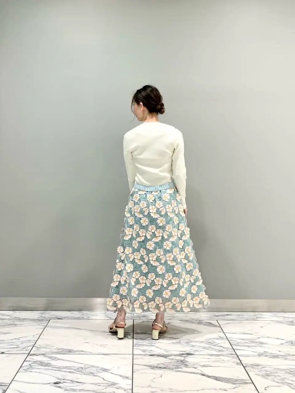 GRACE CONTINENTAL The Banquet eri コーディネート画像