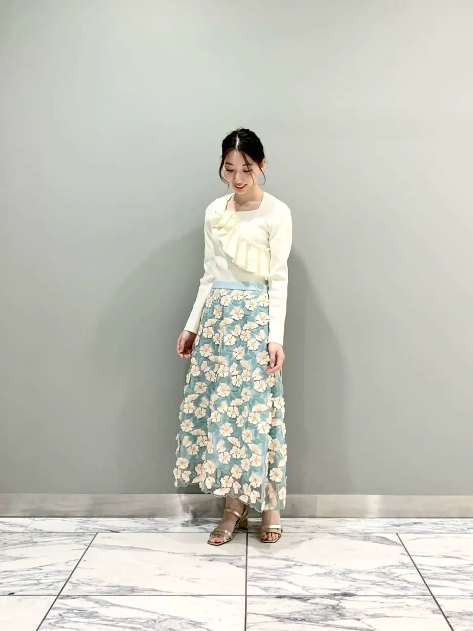 GRACE CONTINENTAL The Banquet eri コーディネート画像