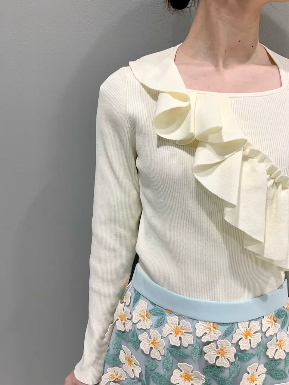 GRACE CONTINENTAL The Banquet eri コーディネート画像