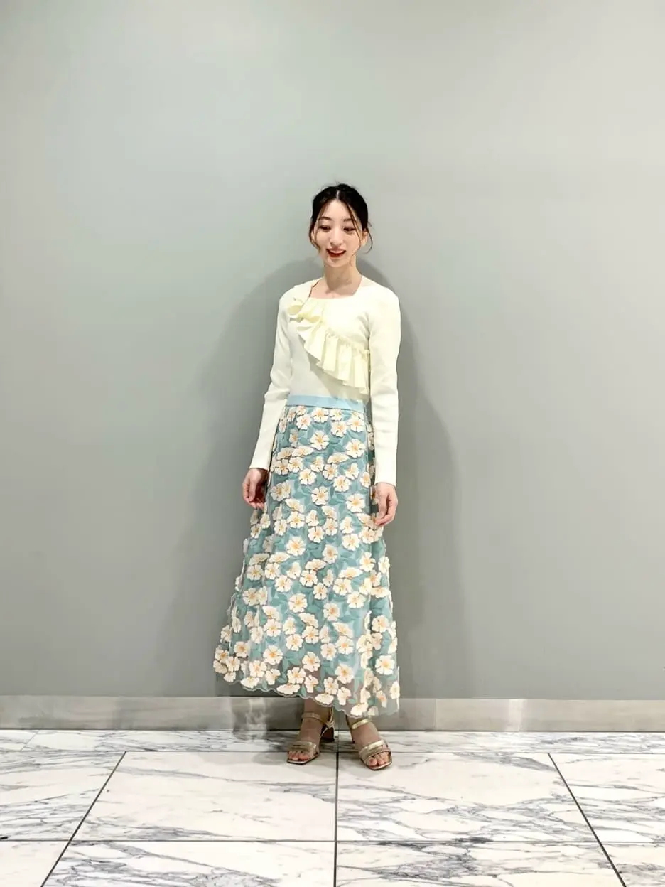 GRACE CONTINENTAL The Banquet eri コーディネート画像