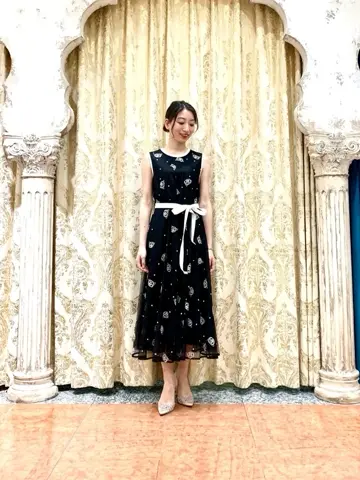 GRACE CONTINENTAL The Banquet eri コーディネート画像