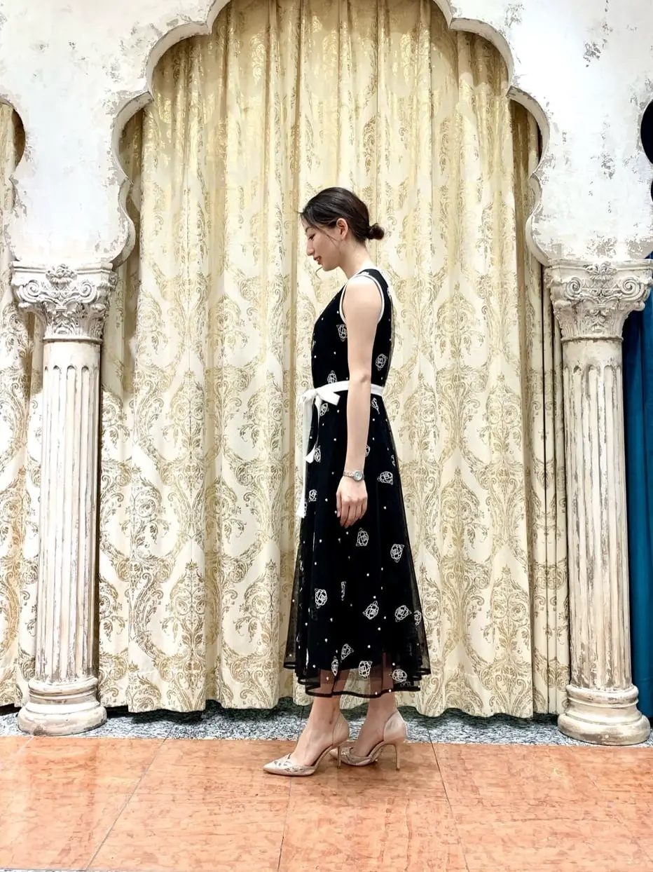 GRACE CONTINENTAL The Banquet eri コーディネート画像