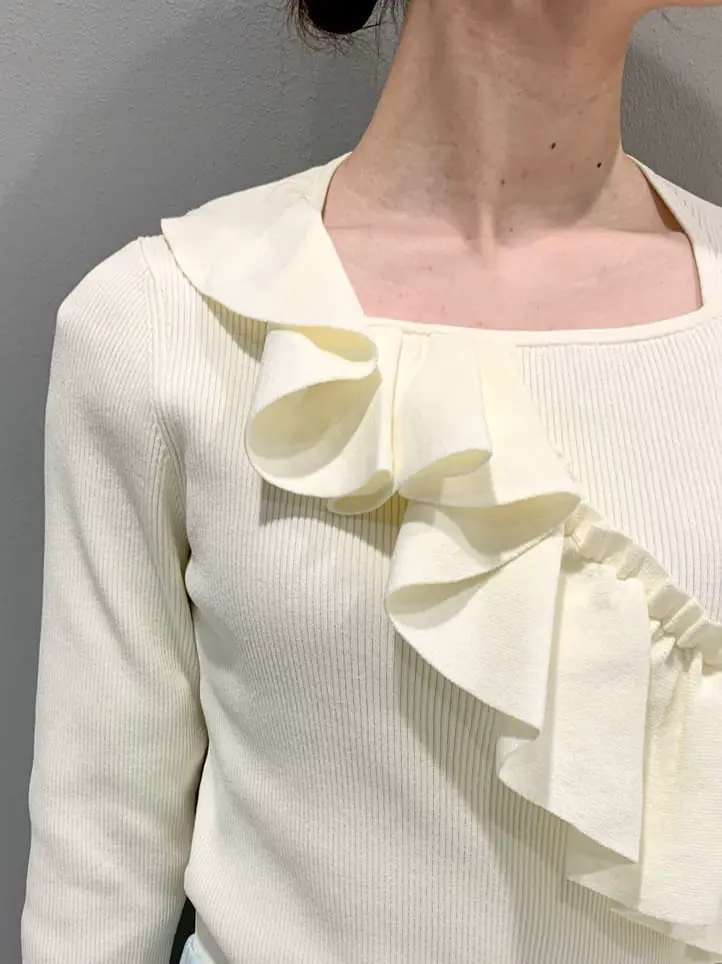 GRACE CONTINENTAL The Banquet eri コーディネート画像