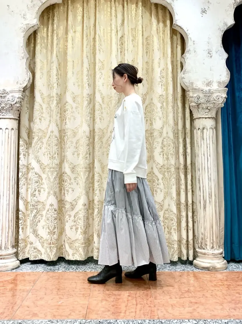 GRACE CONTINENTAL The Banquet eri コーディネート画像