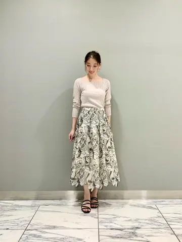 GRACE CONTINENTAL The Banquet eri コーディネート画像