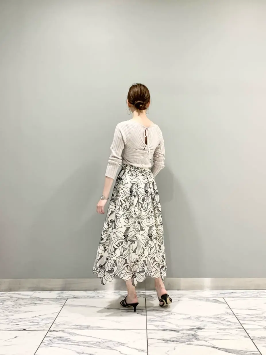 GRACE CONTINENTAL The Banquet eri コーディネート画像