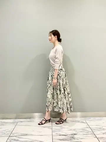 GRACE CONTINENTAL The Banquet eri コーディネート画像