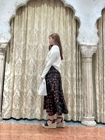 GRACE CONTINENTAL The Banquet 中根　里帆 コーディネート画像