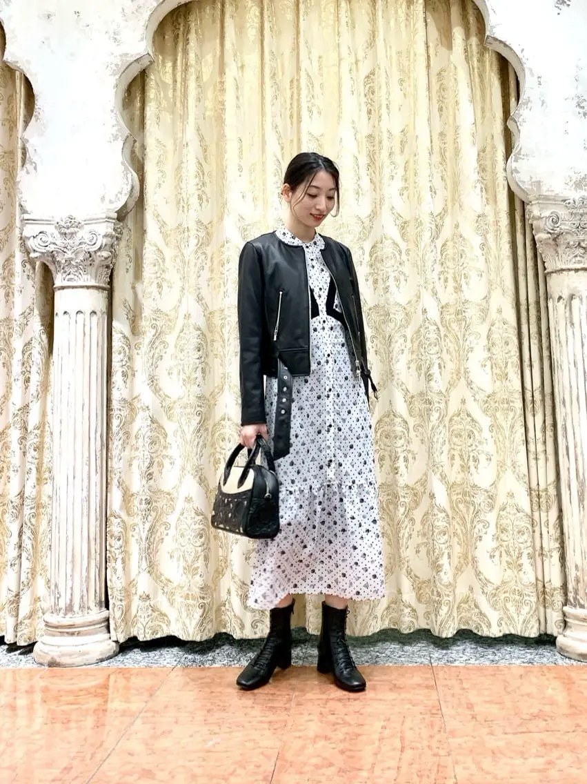 GRACE CONTINENTAL The Banquet eri コーディネート画像