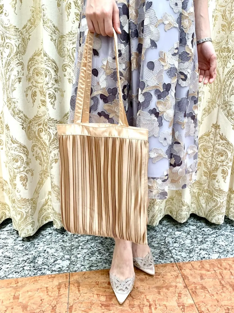 GRACE CONTINENTAL The Banquet eri コーディネート画像