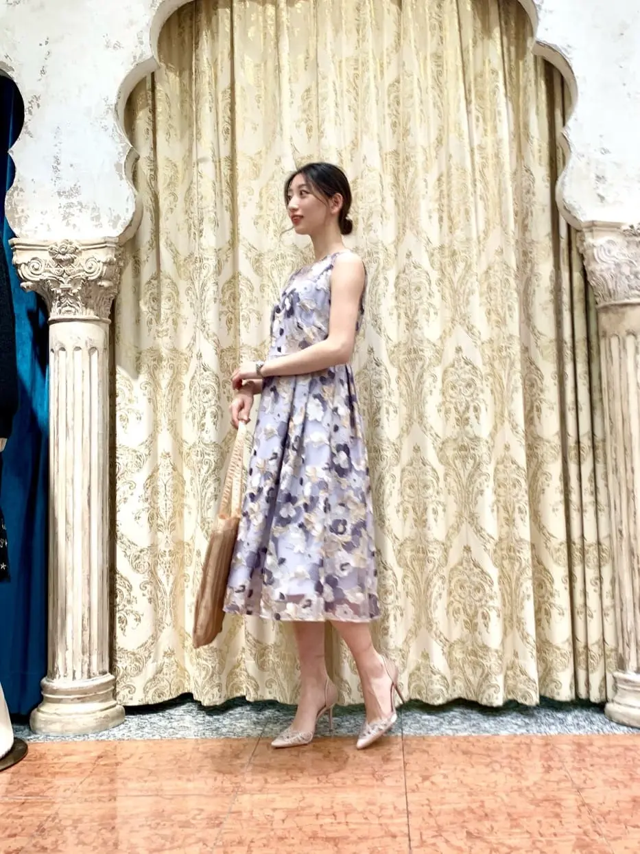 GRACE CONTINENTAL The Banquet eri コーディネート画像