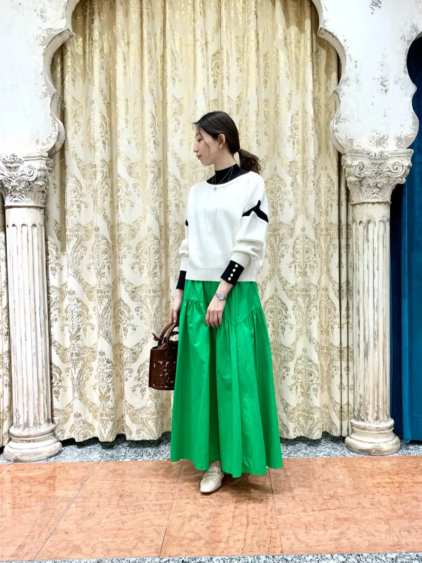 GRACE CONTINENTAL The Banquet eri コーディネート画像