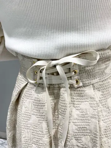 GRACE CONTINENTAL The Banquet eri コーディネート画像