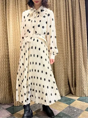 GRACE CONTINENTAL The Banquet yuri コーディネート画像