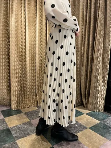 GRACE CONTINENTAL The Banquet yuri コーディネート画像