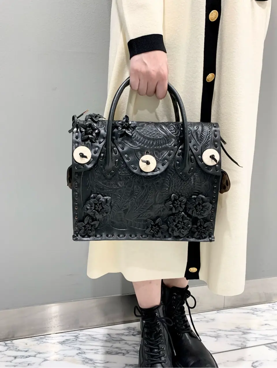 GRACE CONTINENTAL The Banquet eri コーディネート画像