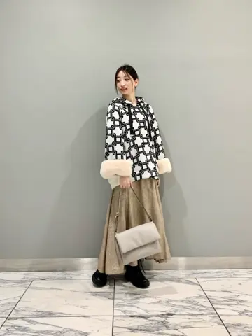 GRACE CONTINENTAL The Banquet eri コーディネート画像