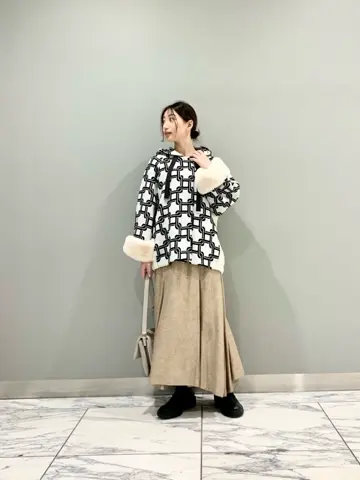 GRACE CONTINENTAL The Banquet eri コーディネート画像