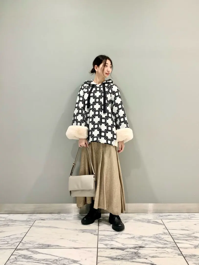 GRACE CONTINENTAL The Banquet eri コーディネート画像