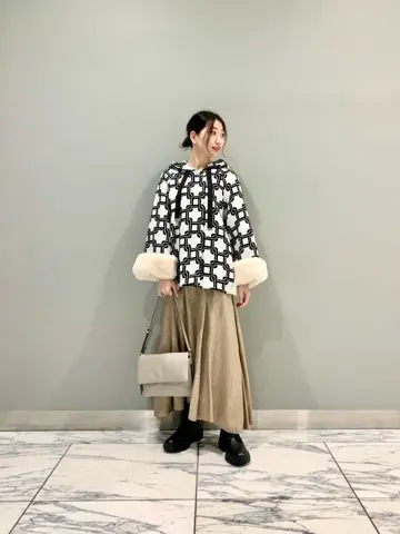 GRACE CONTINENTAL The Banquet eri コーディネート画像