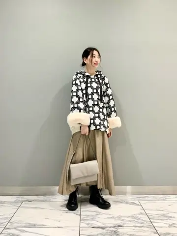 GRACE CONTINENTAL The Banquet eri コーディネート画像