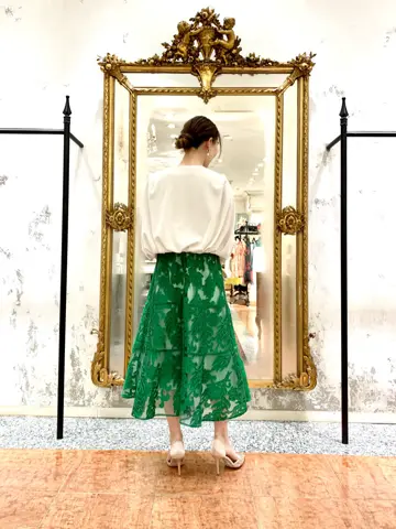 GRACE CONTINENTAL The Banquet eri コーディネート画像