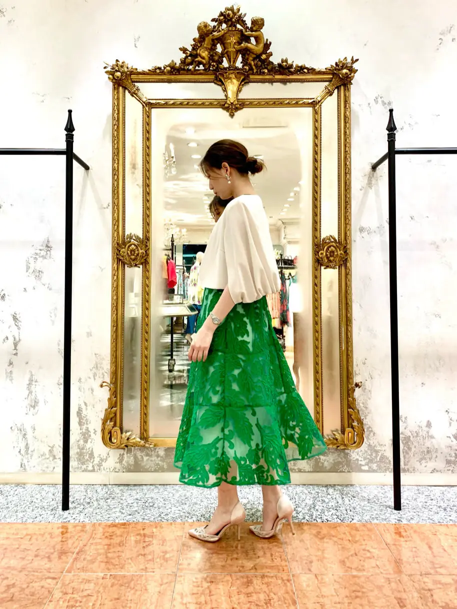 GRACE CONTINENTAL The Banquet eri コーディネート画像