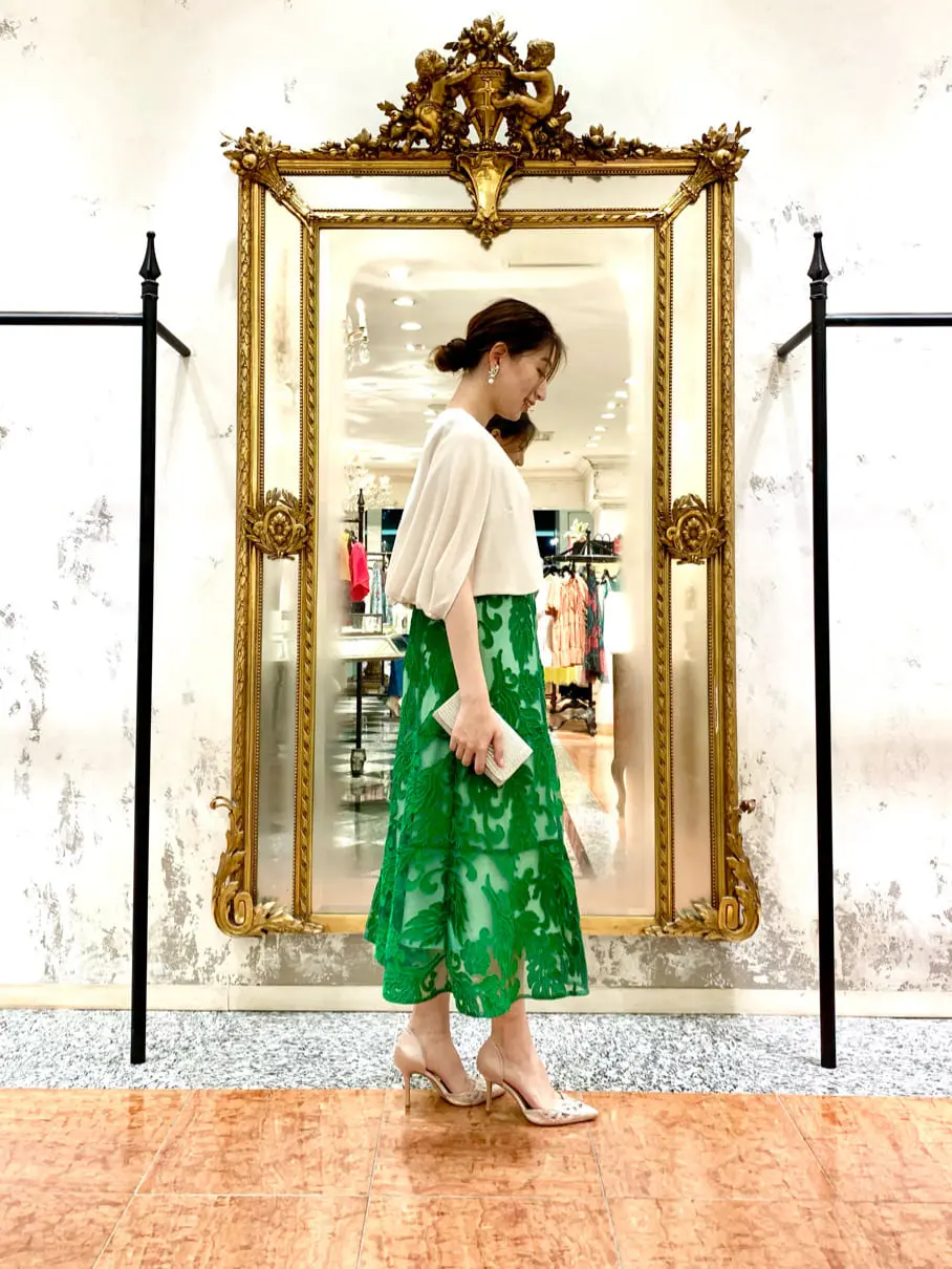 GRACE CONTINENTAL The Banquet eri コーディネート画像