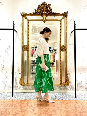 GRACE CONTINENTAL The Banquet eri コーディネート画像