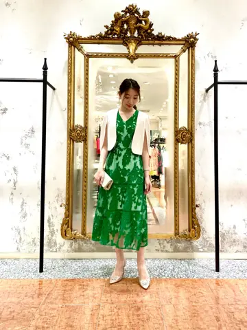 GRACE CONTINENTAL The Banquet eri コーディネート画像