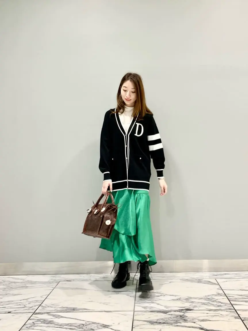 GRACE CONTINENTAL The Banquet eri コーディネート画像