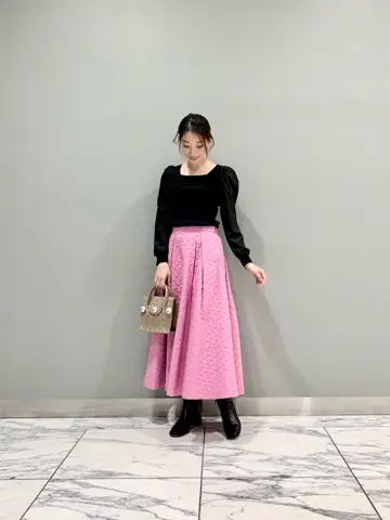 GRACE CONTINENTAL The Banquet eri コーディネート画像