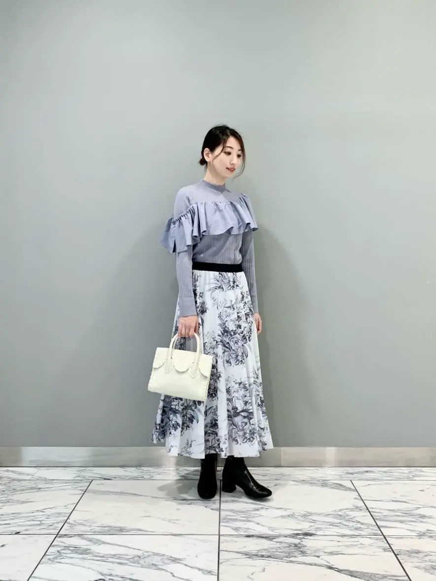 GRACE CONTINENTAL The Banquet eri コーディネート画像