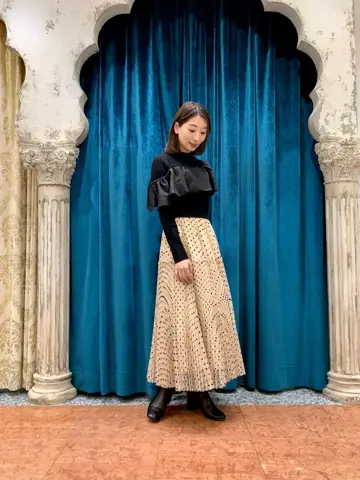 GRACE CONTINENTAL The Banquet eri コーディネート画像