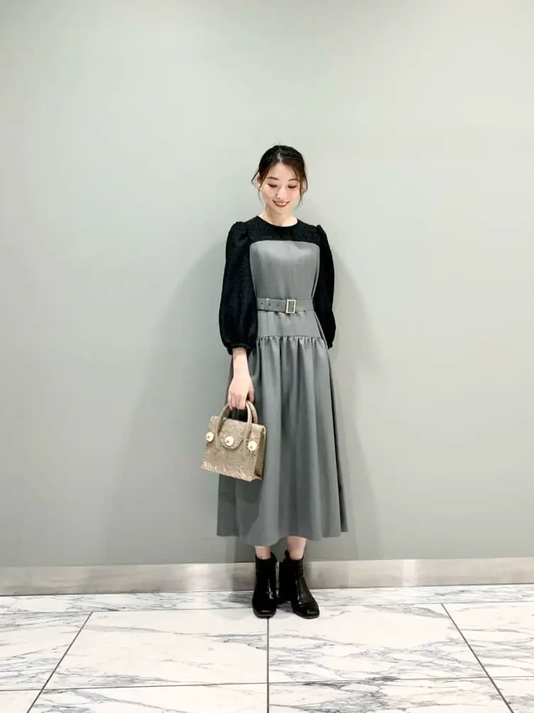 GRACE CONTINENTAL The Banquet eri コーディネート画像