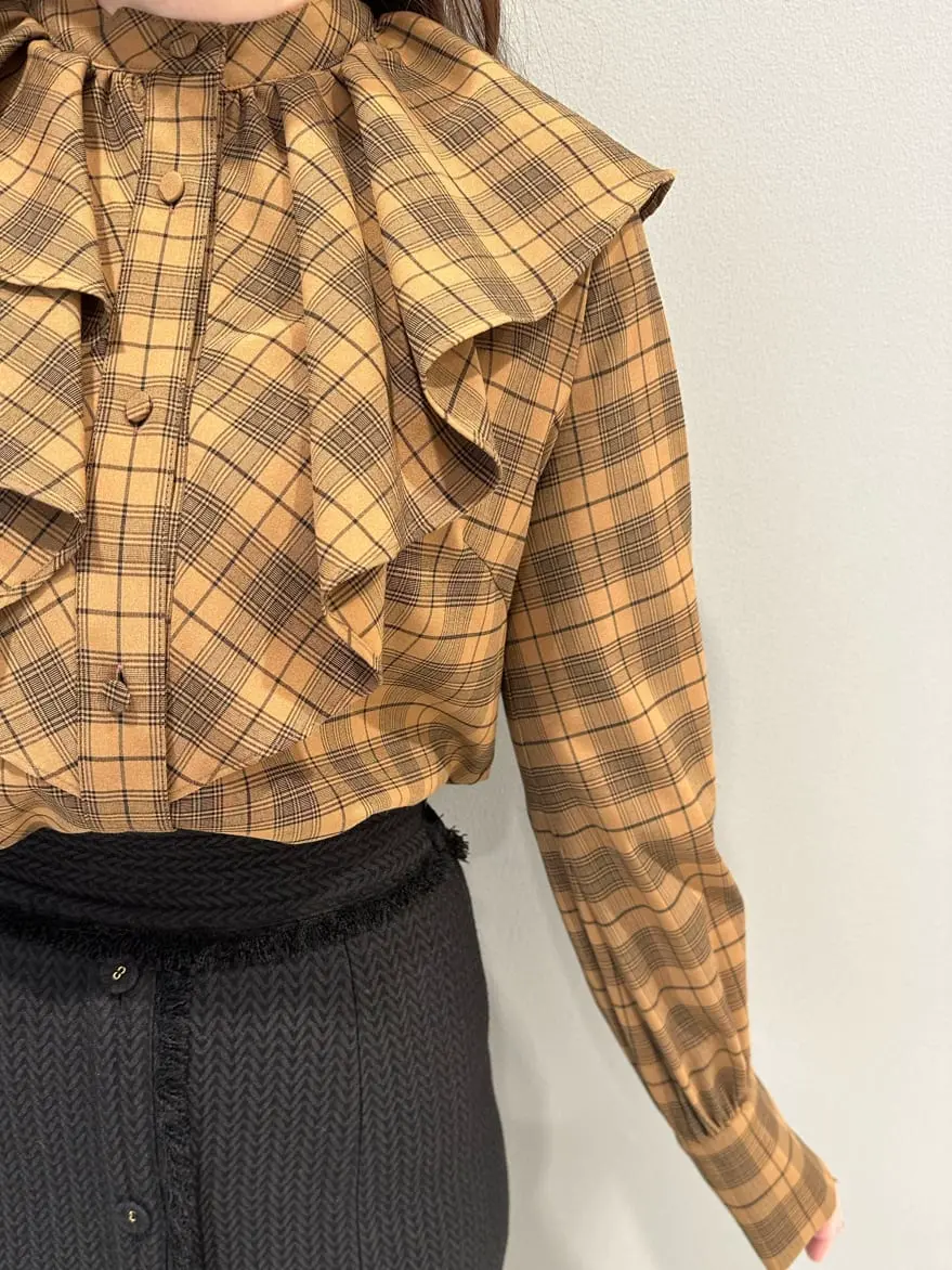 GRACE CONTINENTAL The Banquet 中根　里帆 コーディネート画像