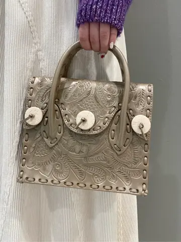 GRACE CONTINENTAL The Banquet 中根　里帆 コーディネート画像