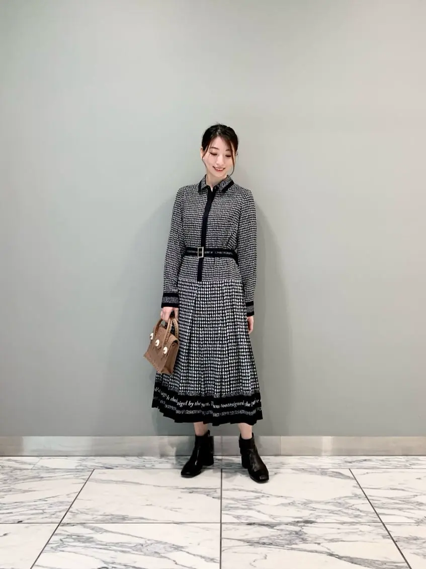 GRACE CONTINENTAL The Banquet eri コーディネート画像