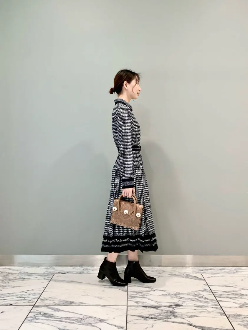 GRACE CONTINENTAL The Banquet eri コーディネート画像