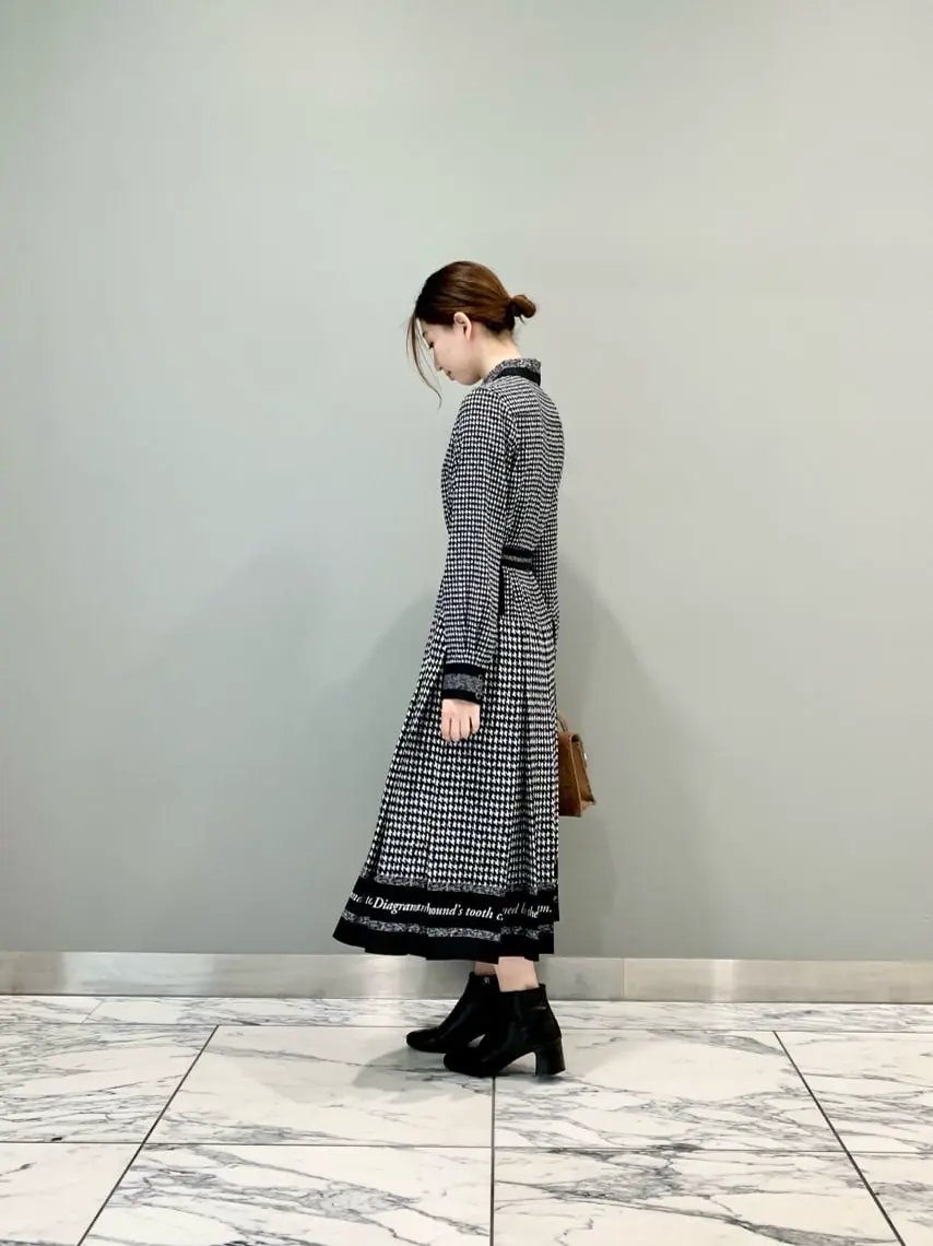 GRACE CONTINENTAL The Banquet eri コーディネート画像