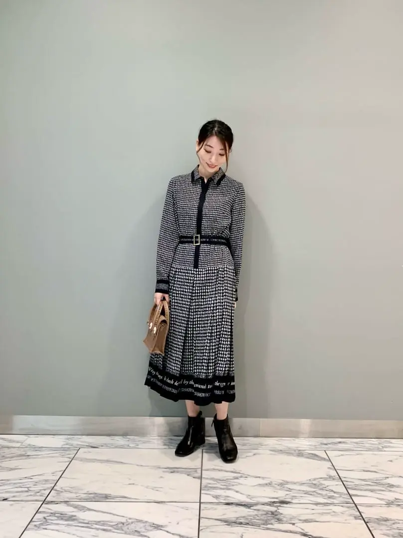 GRACE CONTINENTAL The Banquet eri コーディネート画像