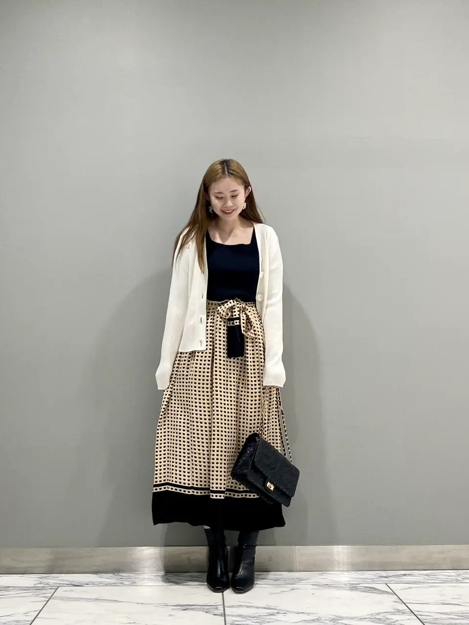 GRACE CONTINENTAL The Banquet 中根　里帆 コーディネート画像